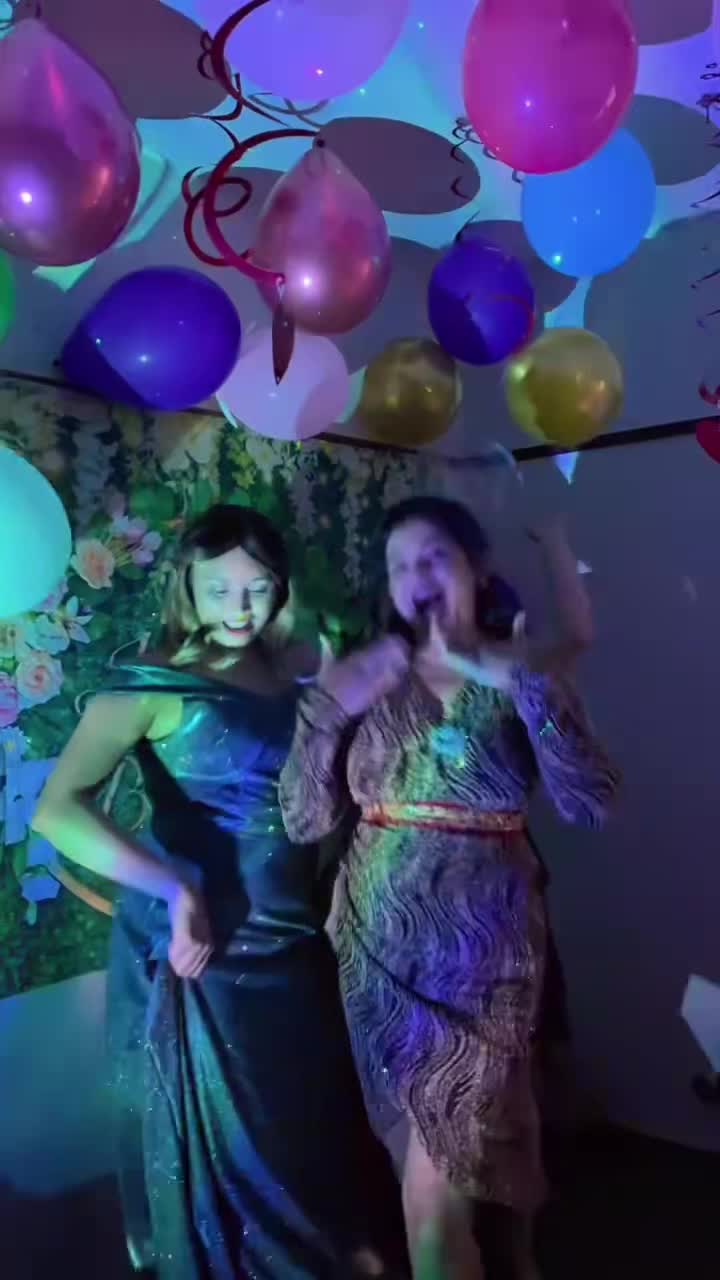 @@ official チェトリ・ミラ. サン💸💸🍾🍾