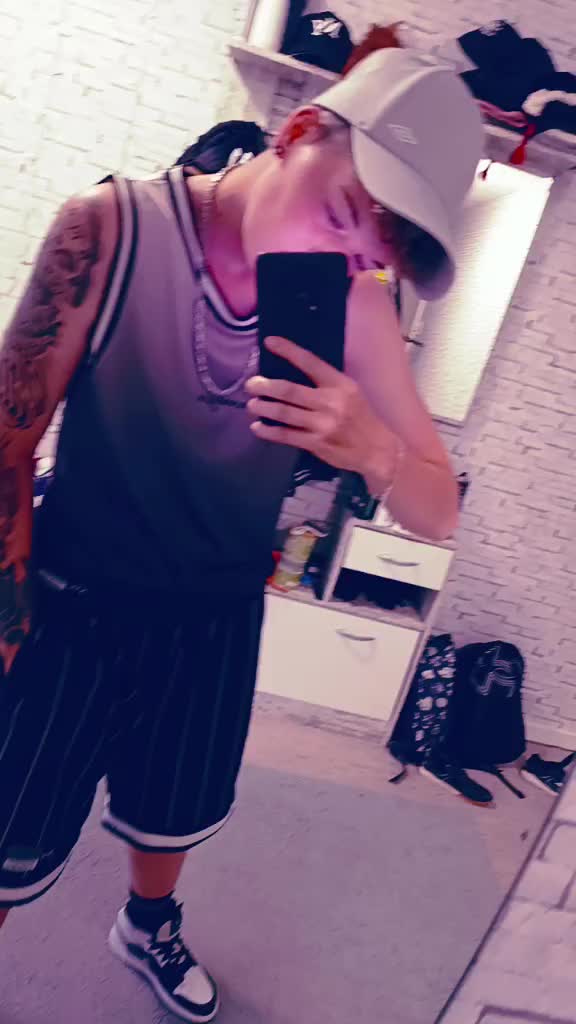 @Kingslowly
