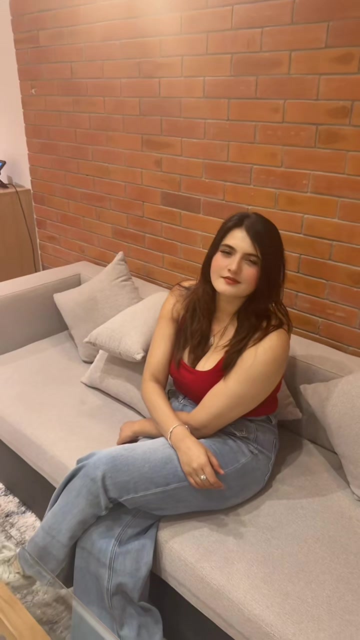 @Pakistani Girls In dubai