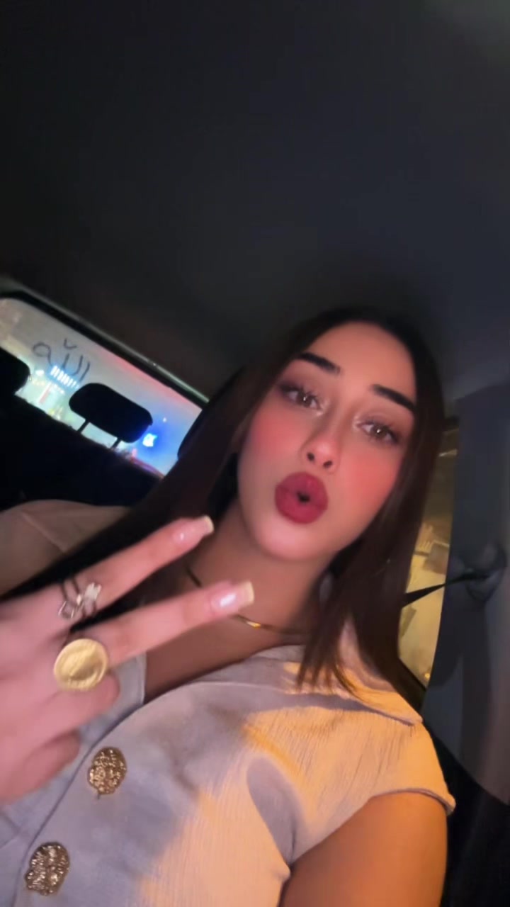 @𝓜𝓲𝓷𝓪 🎀