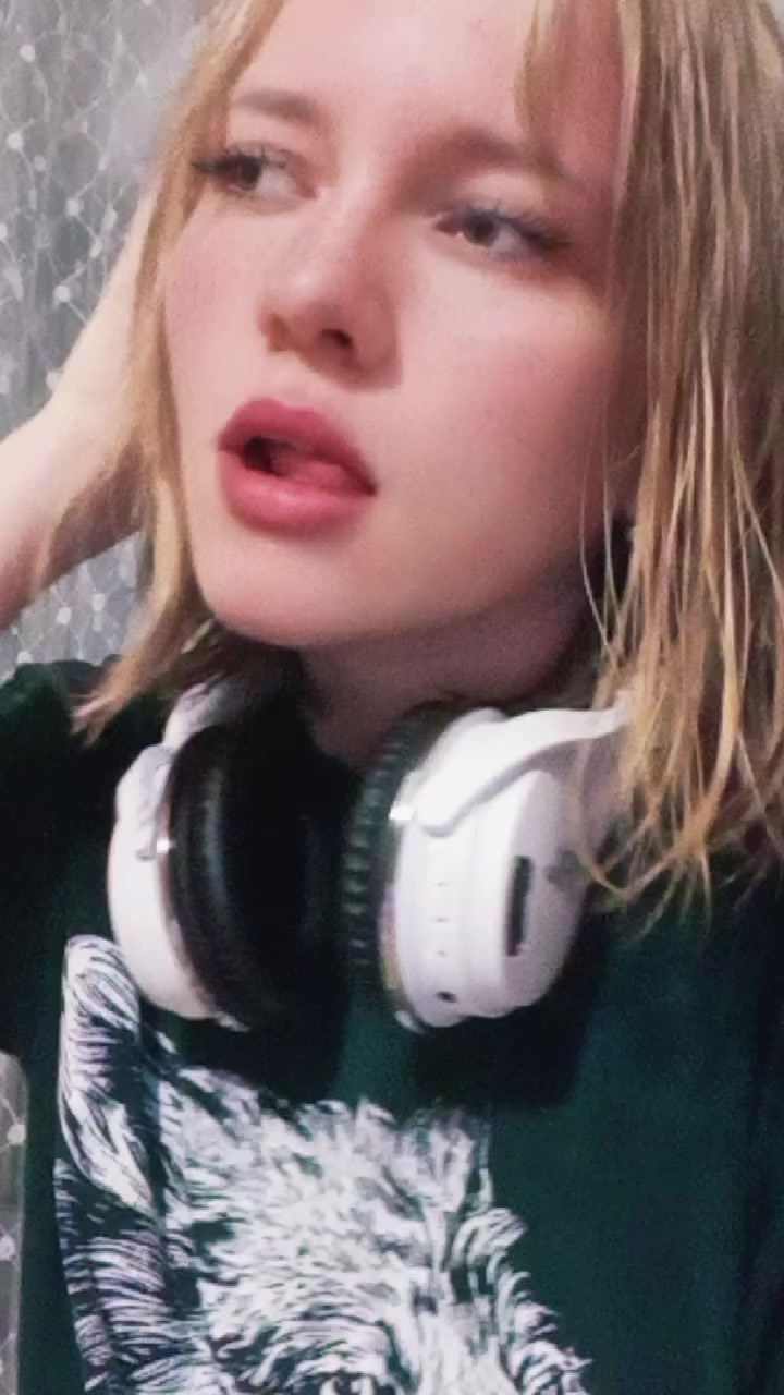 @༒︎❦︎𝔚𝔥𝔦𝔱𝔢 ℜ𝔞𝔳𝔢𝔫❦︎༒︎
