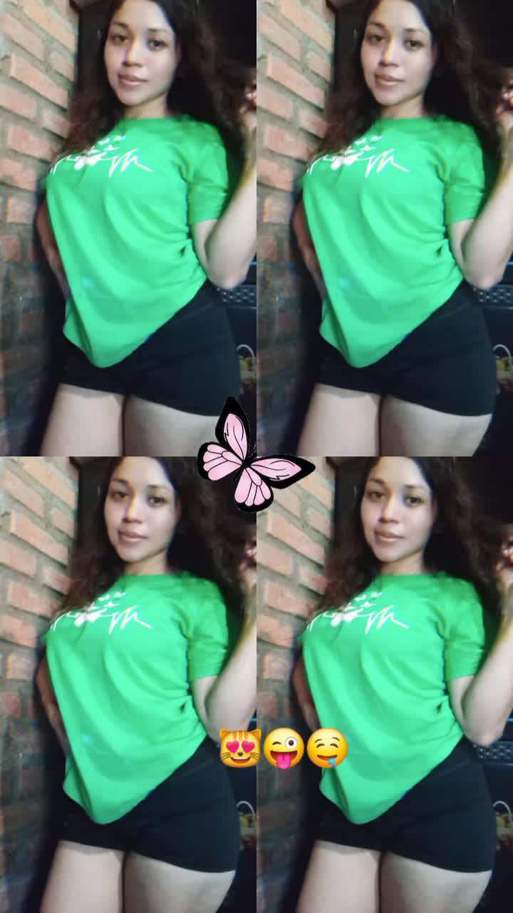 @la florecita olanchana❤️ 👸👸