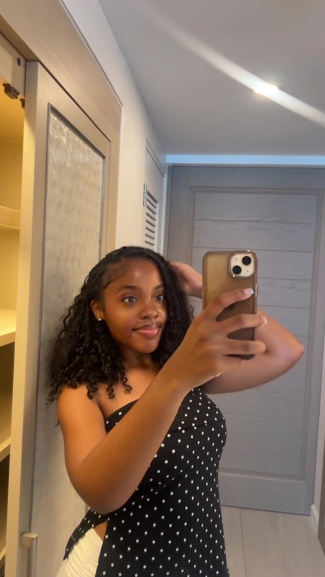 @lovelyy.simonee