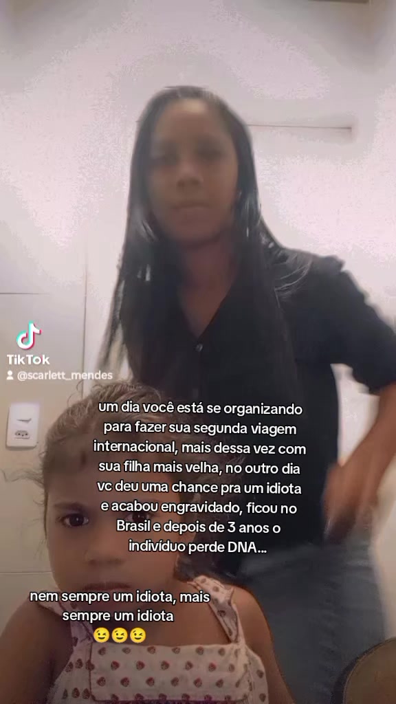@scarlett_Estefane