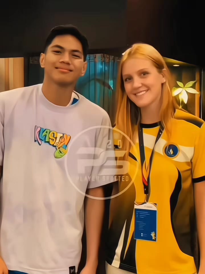 @HannahxOngfam 🔥