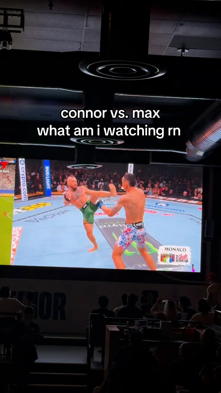 @danigoingsfit 𒉭