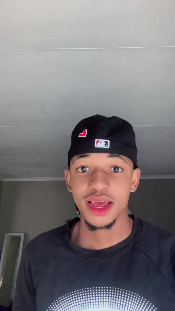 @Snowhite🇿🇦