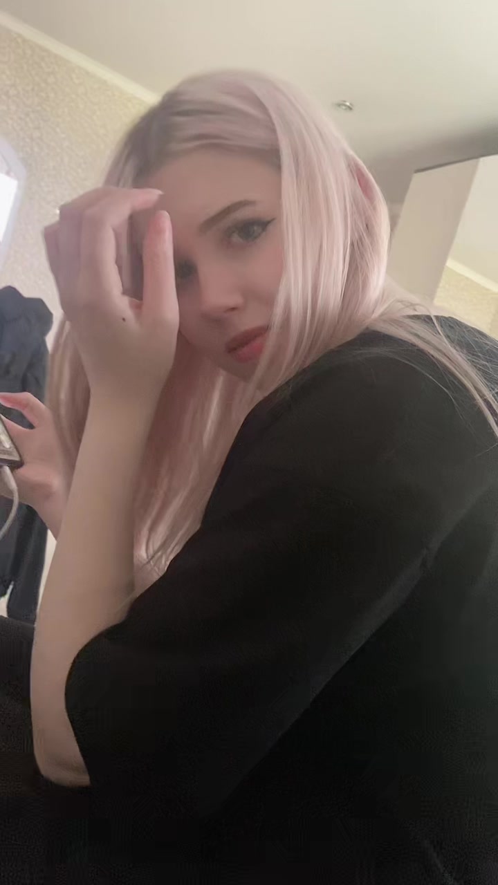 @Avoskina✌🏻