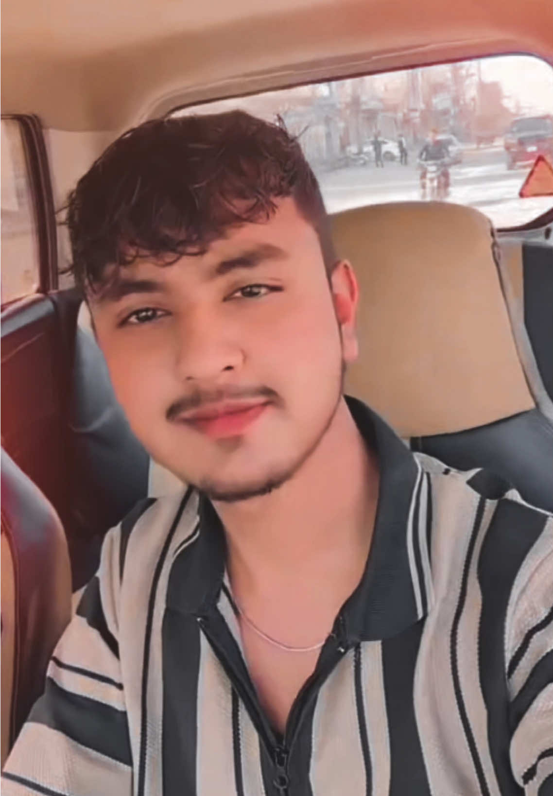 @𝑯𝒂𝒎𝒛𝒂🦅