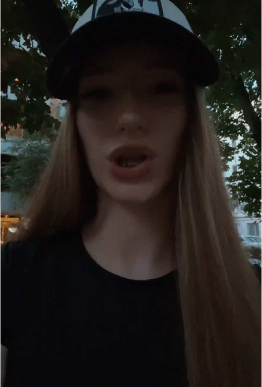 @👸🏼