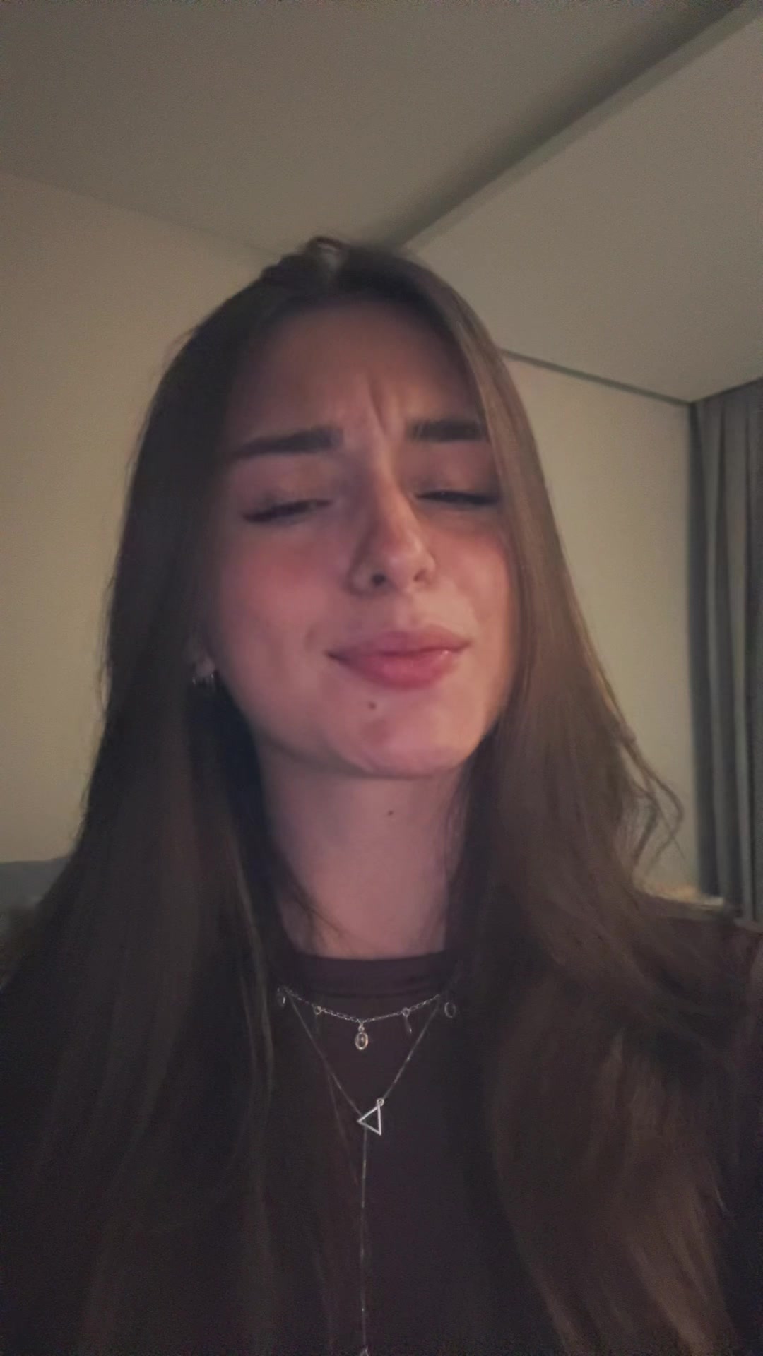 @aynaraqws