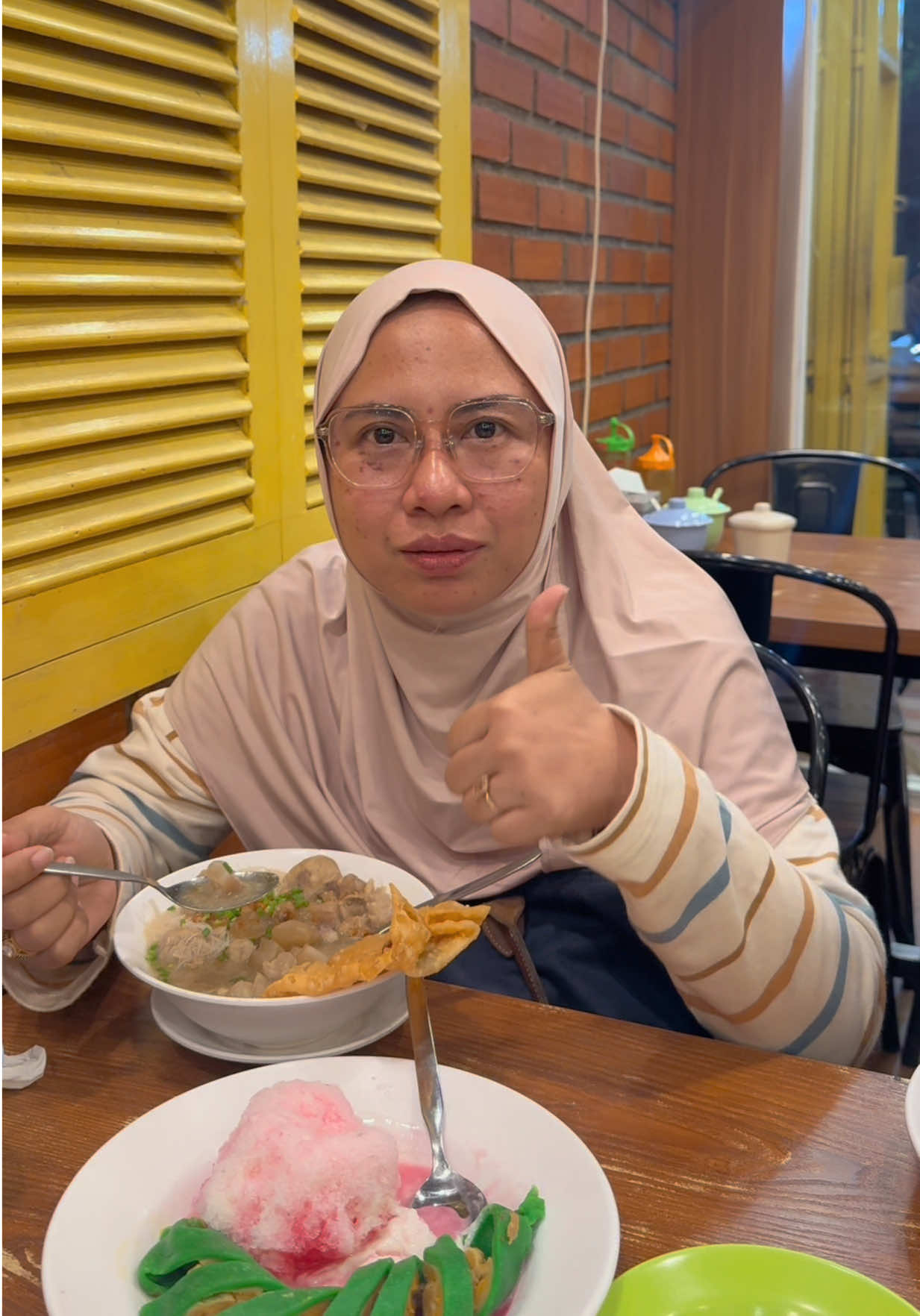 @jajan mbak sari