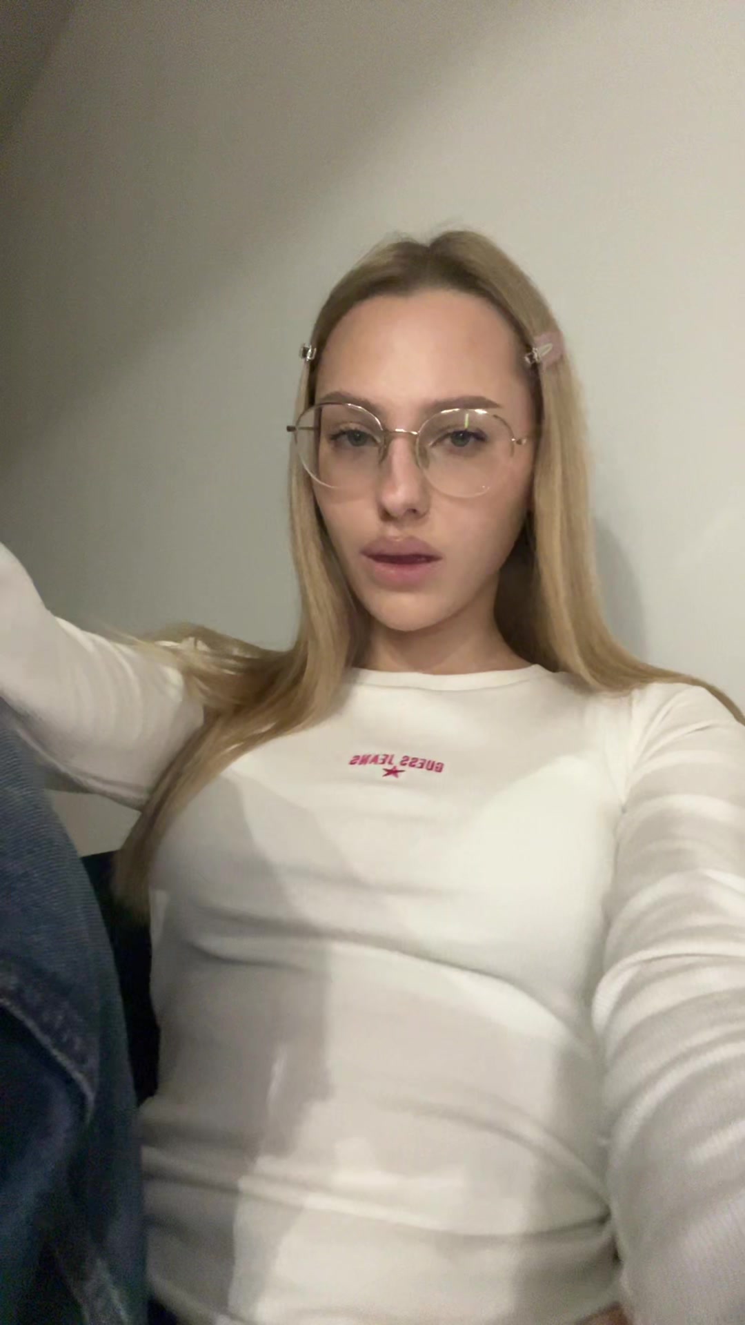 @В.