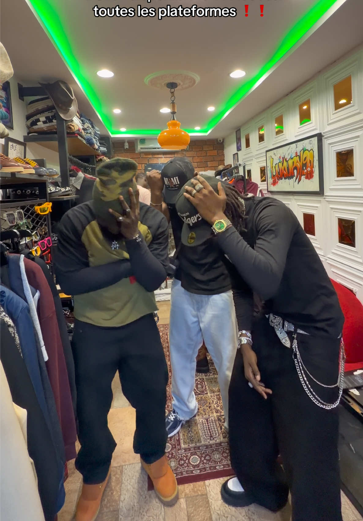 @NOTORIOUS BIG BENE 🤴🏽 ✪