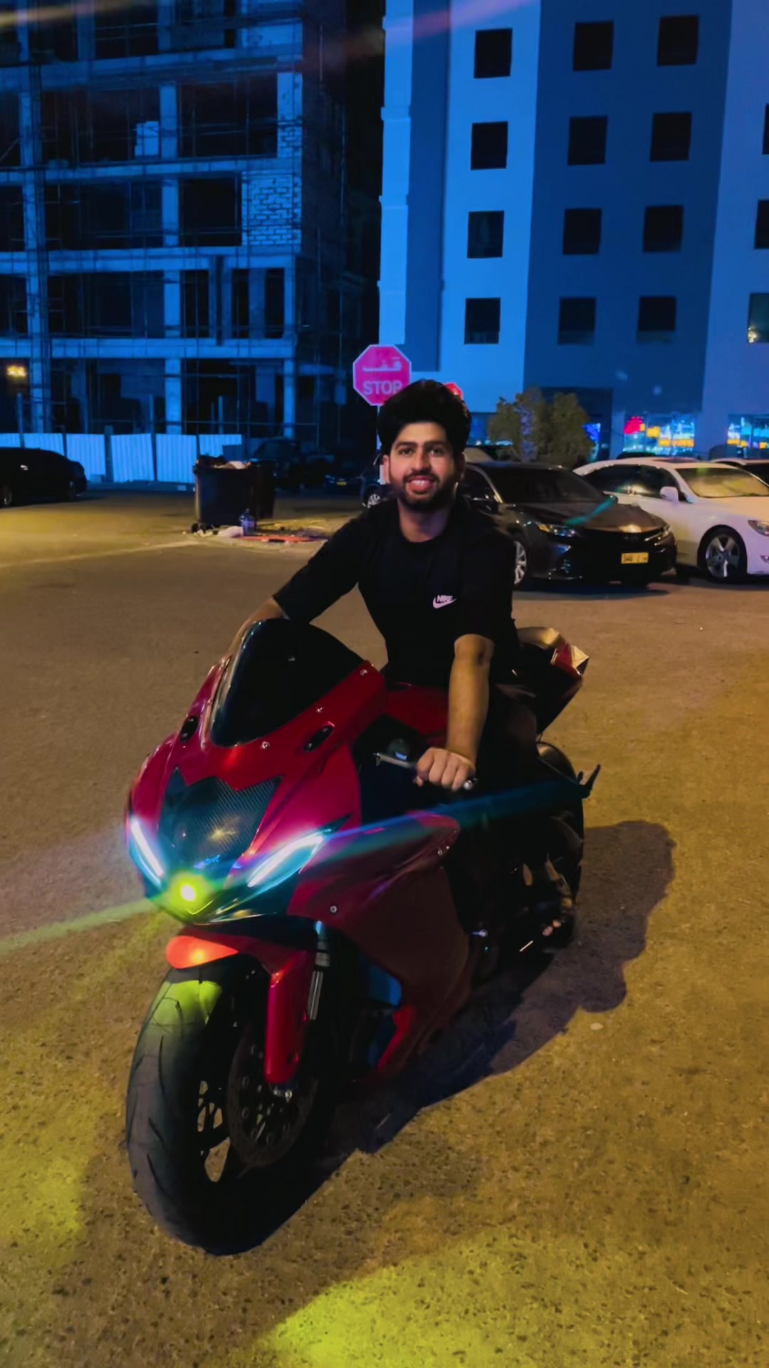 @AbDullAh KhOkhAR🇴🇲