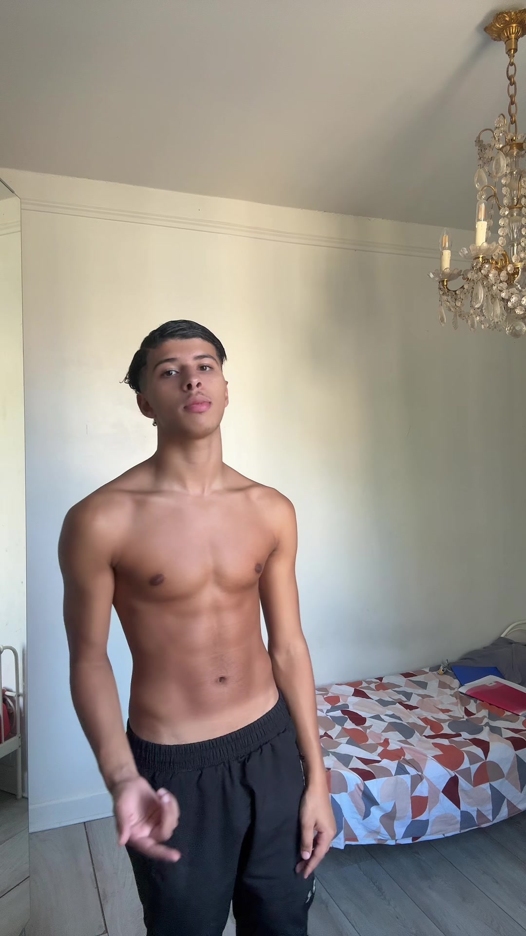 @Younes b🇩🇿