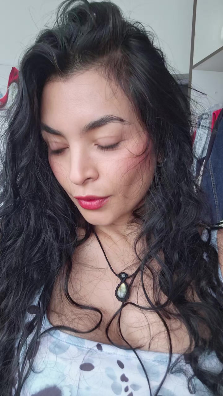 @Ana Cecibel González