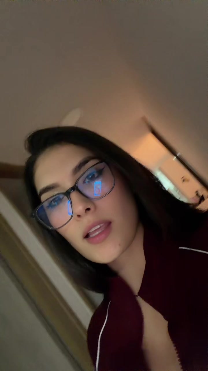 @Laura Velasquez