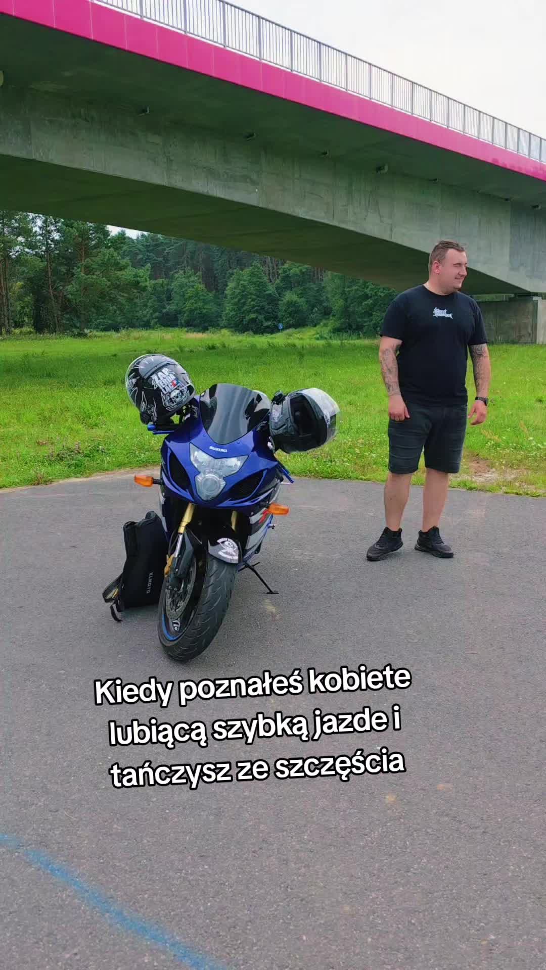 @BziBziak😎