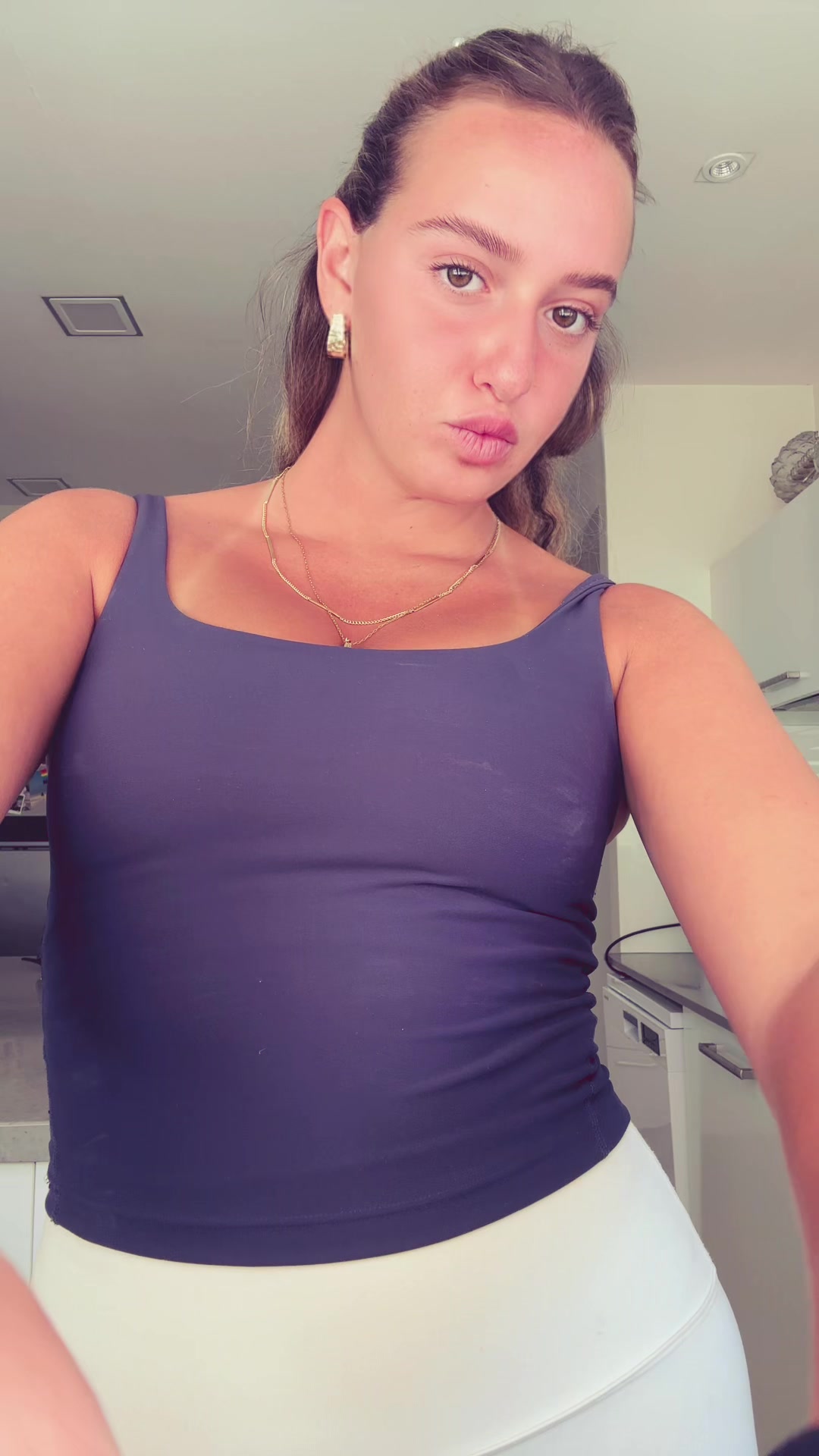 @🍒⭐️🍸🪩🌷💫💋
