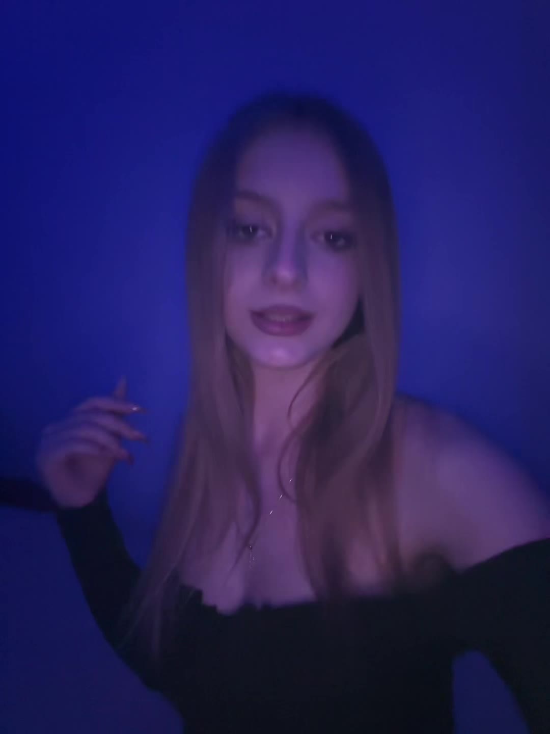 @_sirianaa._v
