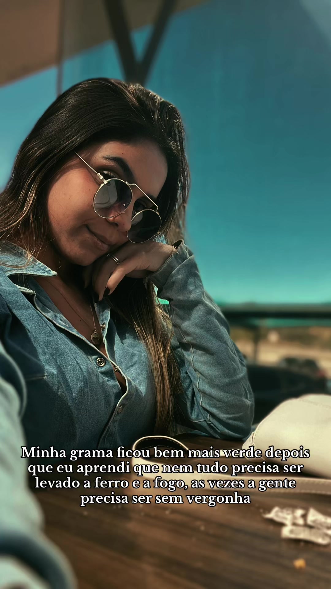 @Livia Tavares💌