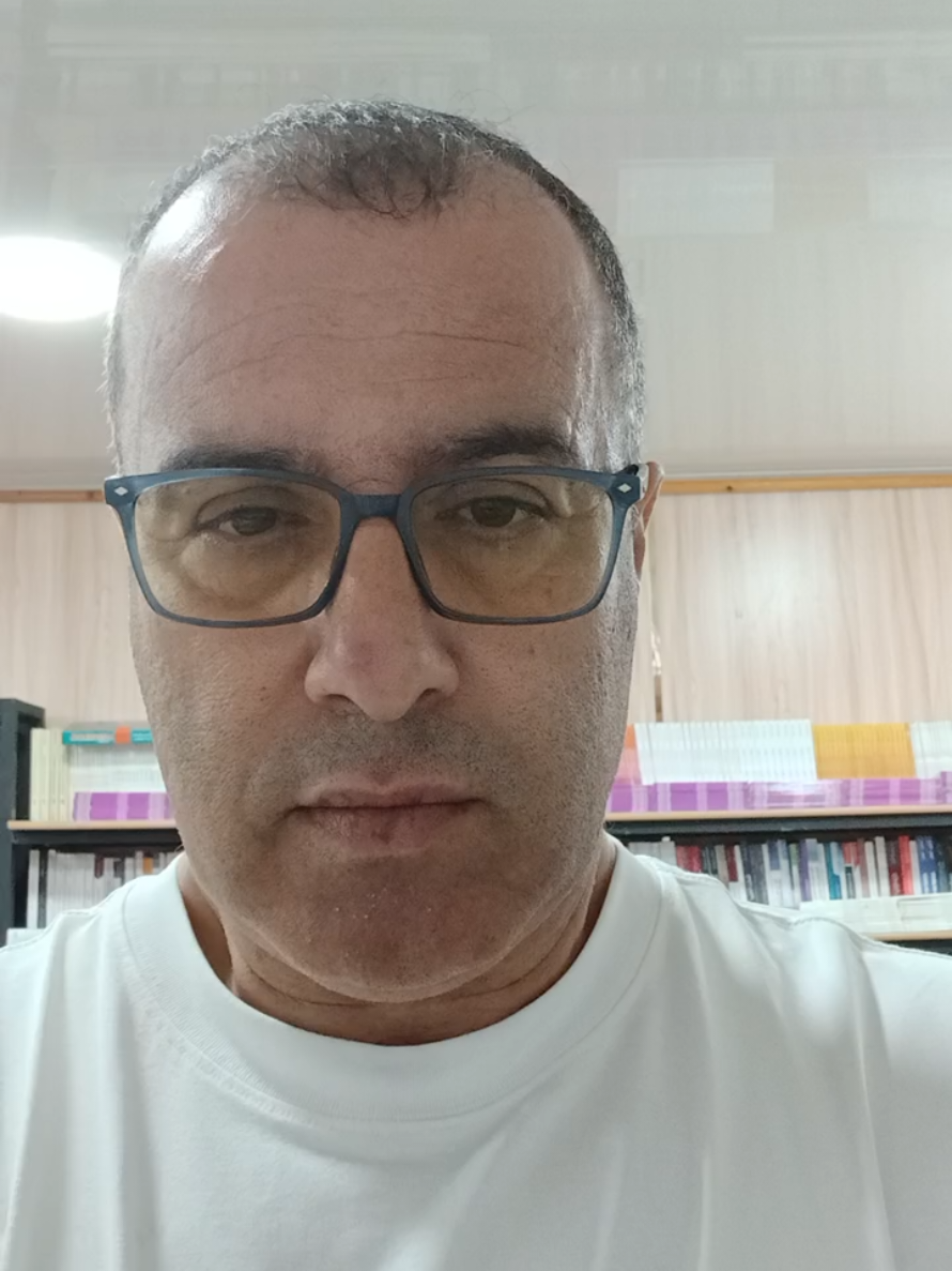 @Fay&ccedil;al Houma