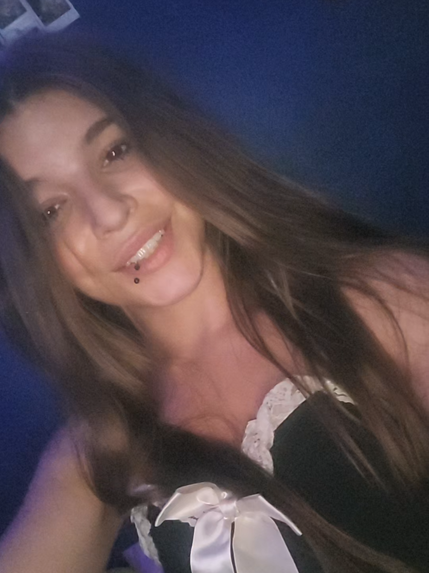 @Bunny🎀🖤🫧