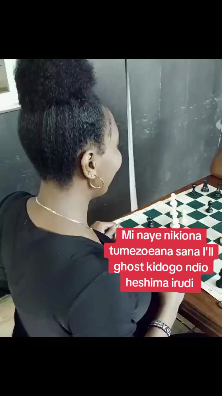 @Charlotte_Mbugua