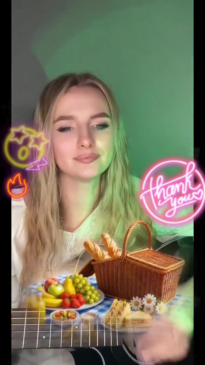 @Valentina