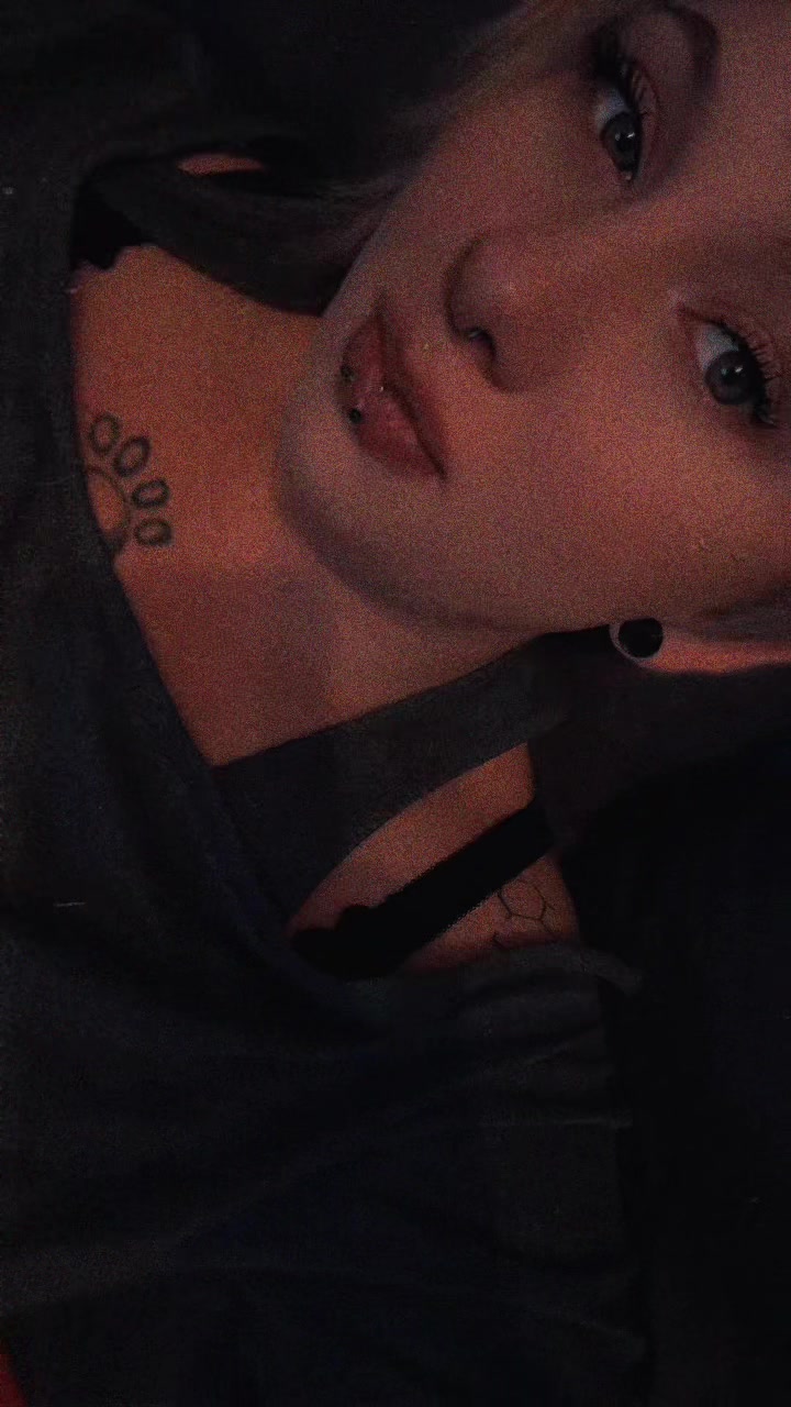 @MrsUnbekannt