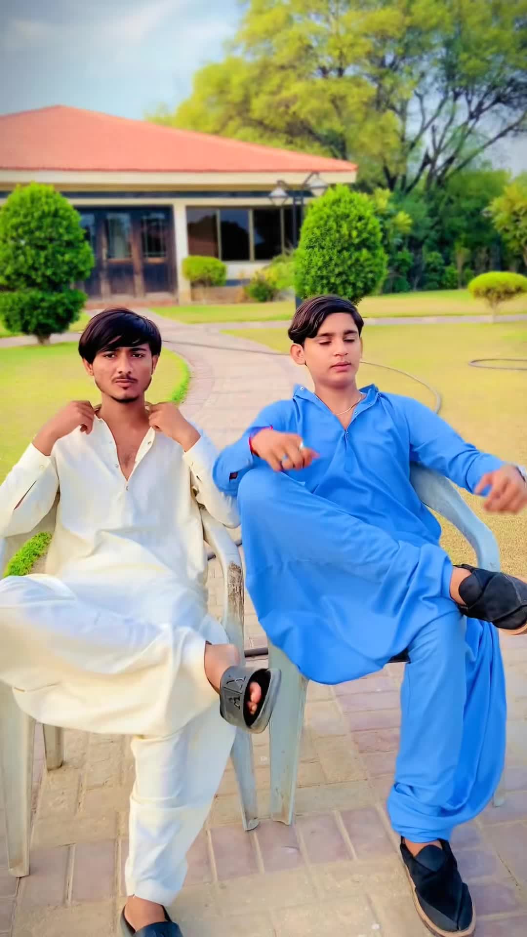 @𝐬𝐚𝐡𝐢𝐥 𝐫𝐚𝐧ج𝐡𝐚𝐧𝐢✊🏻