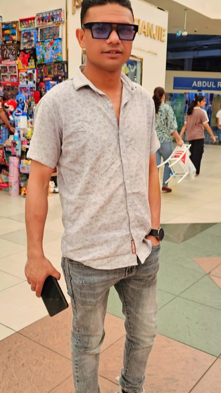 @🇳🇵SURAJ🎤 PARIYAR🇦🇪