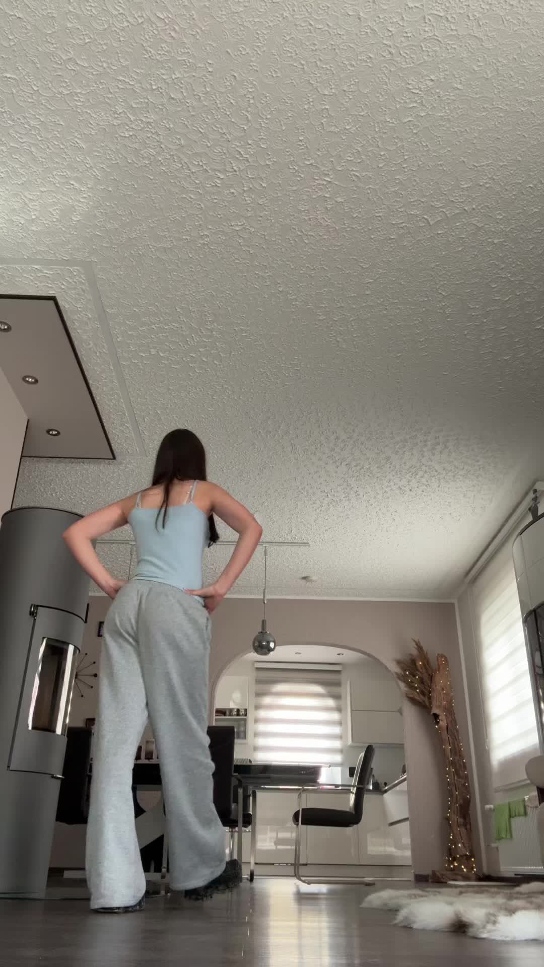 @totally_luana