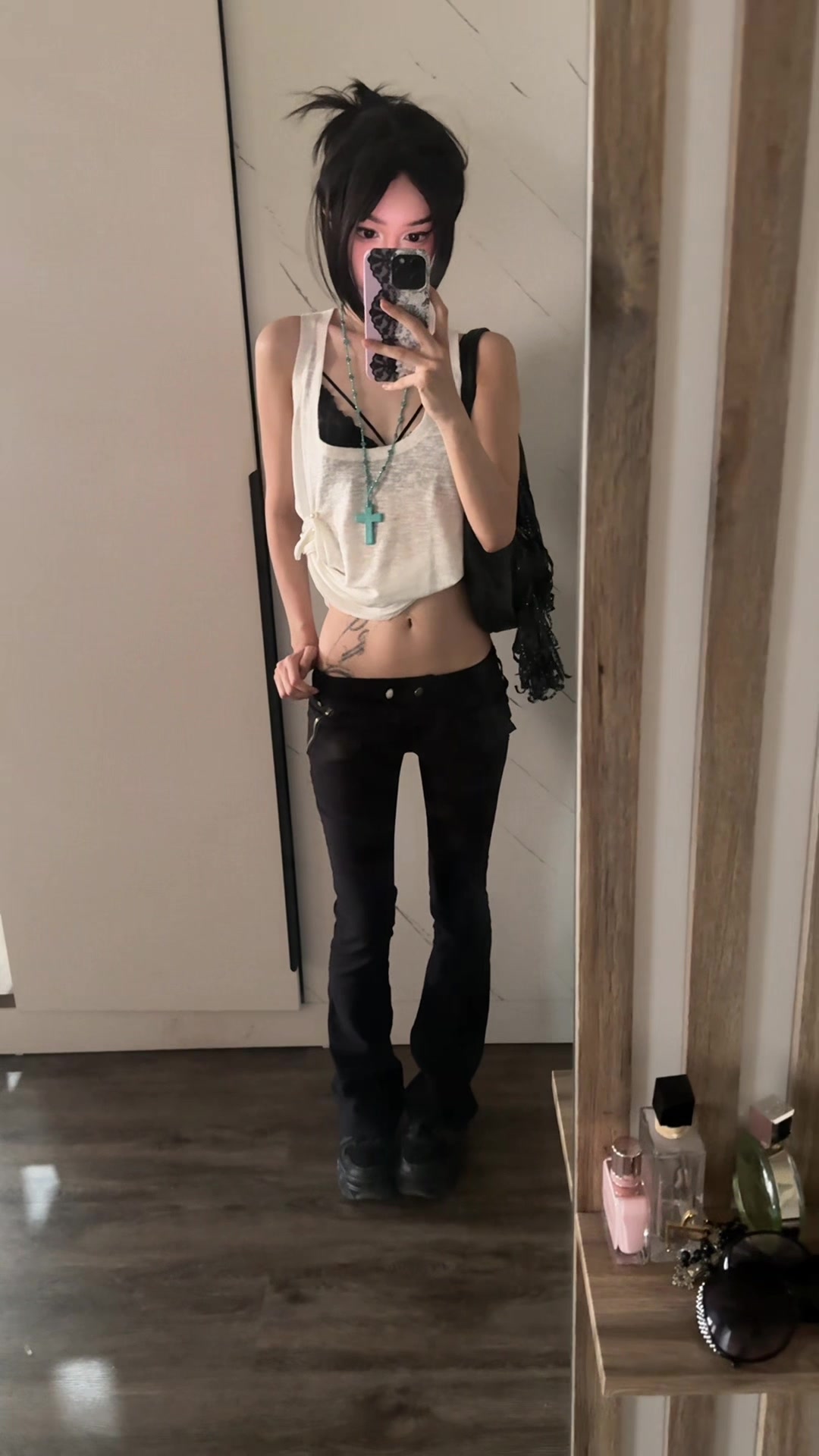 @Desperategirlkisser