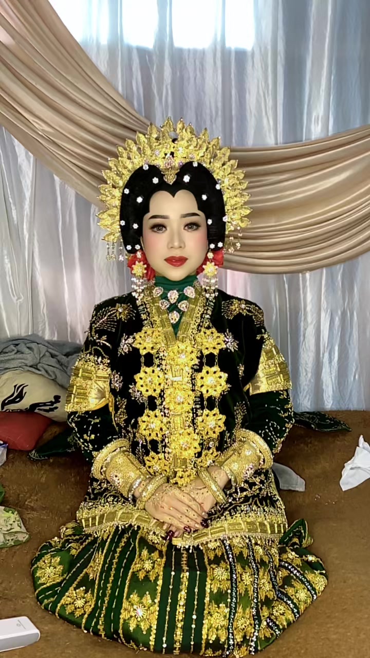 @hermawatimakeuphairdo,MUABone