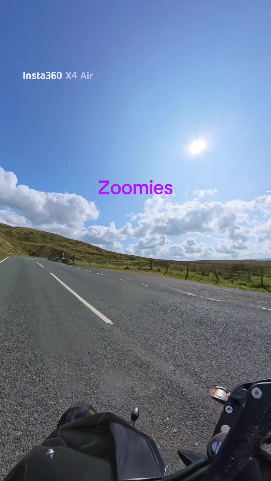 @LivyZed🏍️