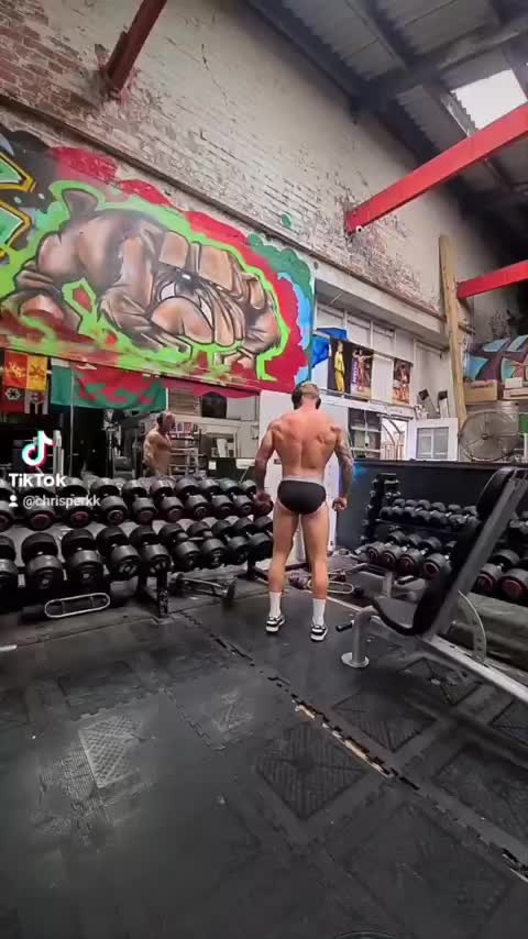 @FITNESSWITHCHRIS