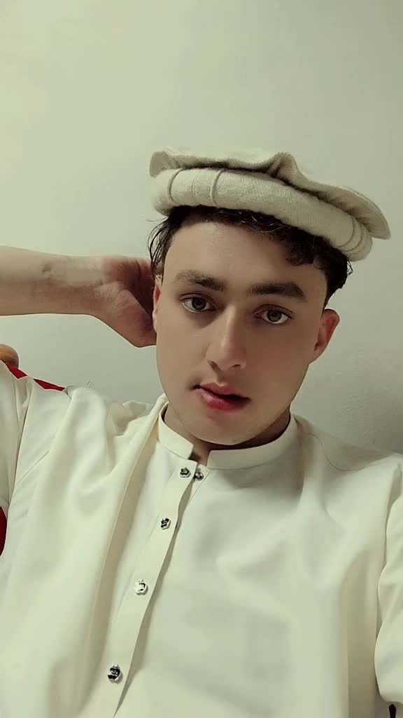 @☝️👉🏾BAسIT BACHA 🥰🫶🏻
