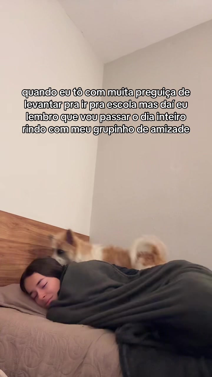 @Julia Andrade