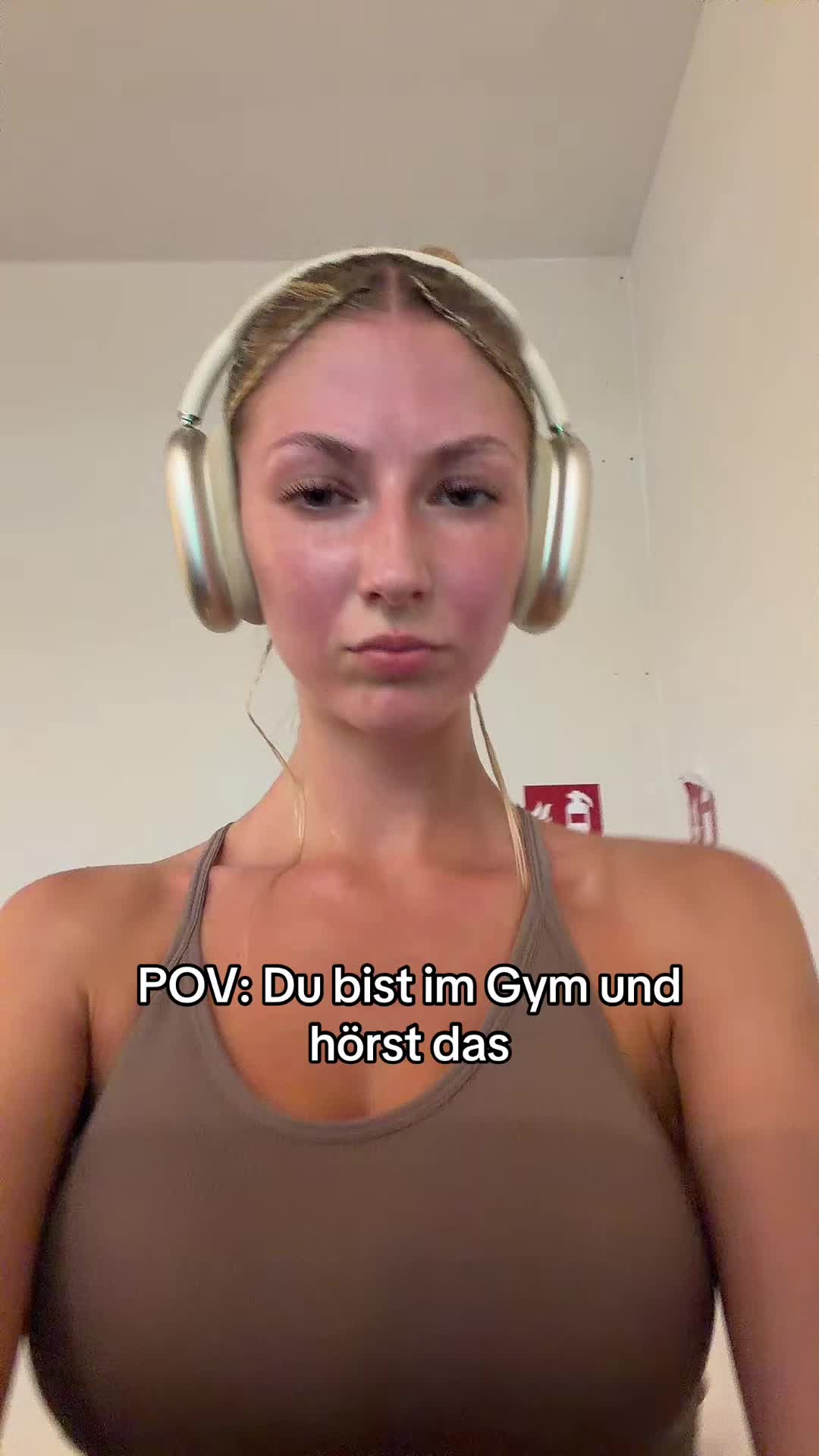 @𝐋𝐚𝐫𝐚 𝐌𝐚𝐫𝐢𝐞