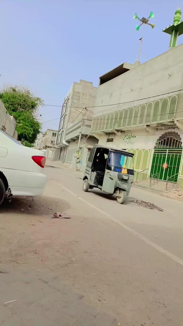 @Jamroz Niazi