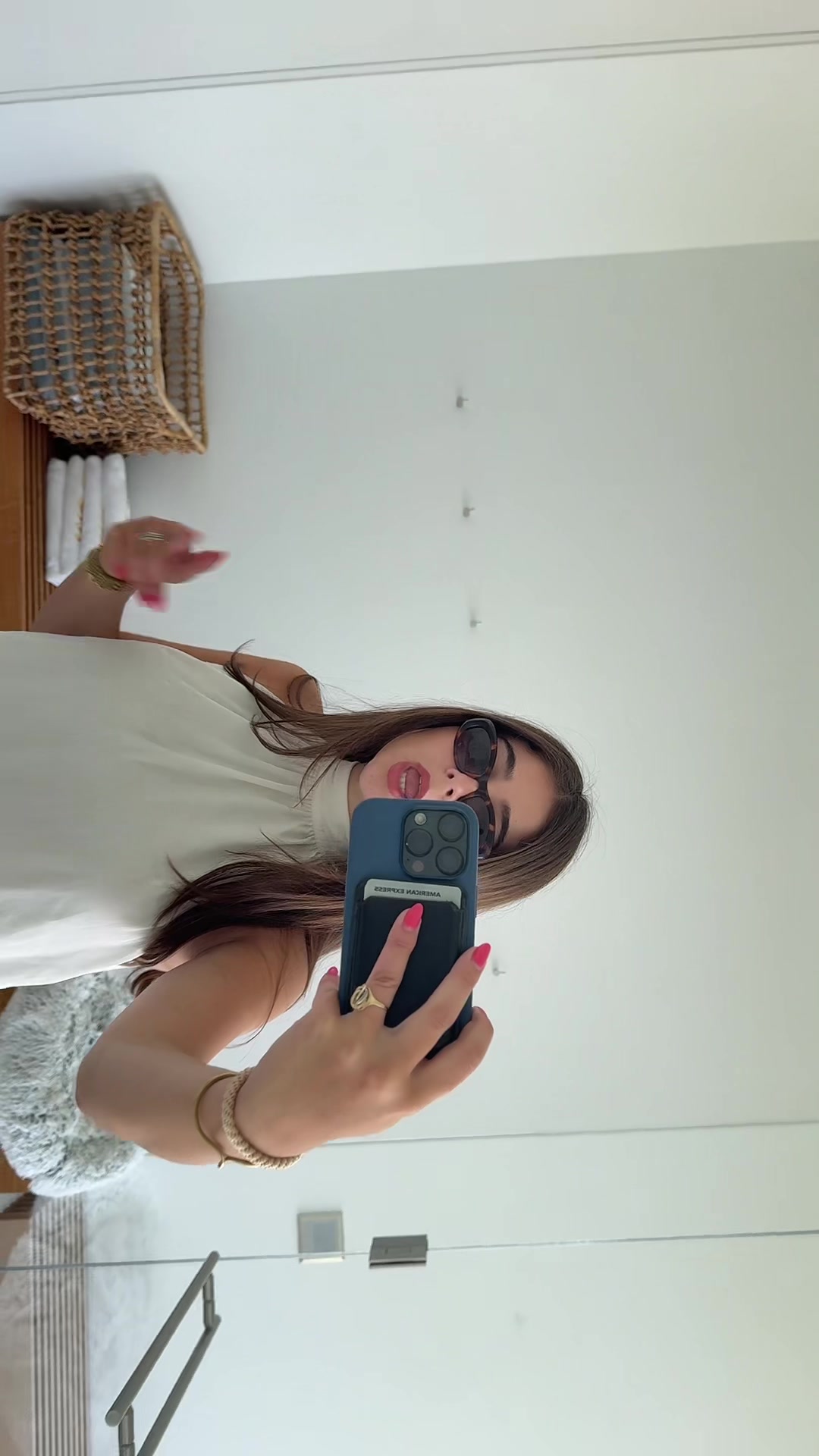 @Mickyyy