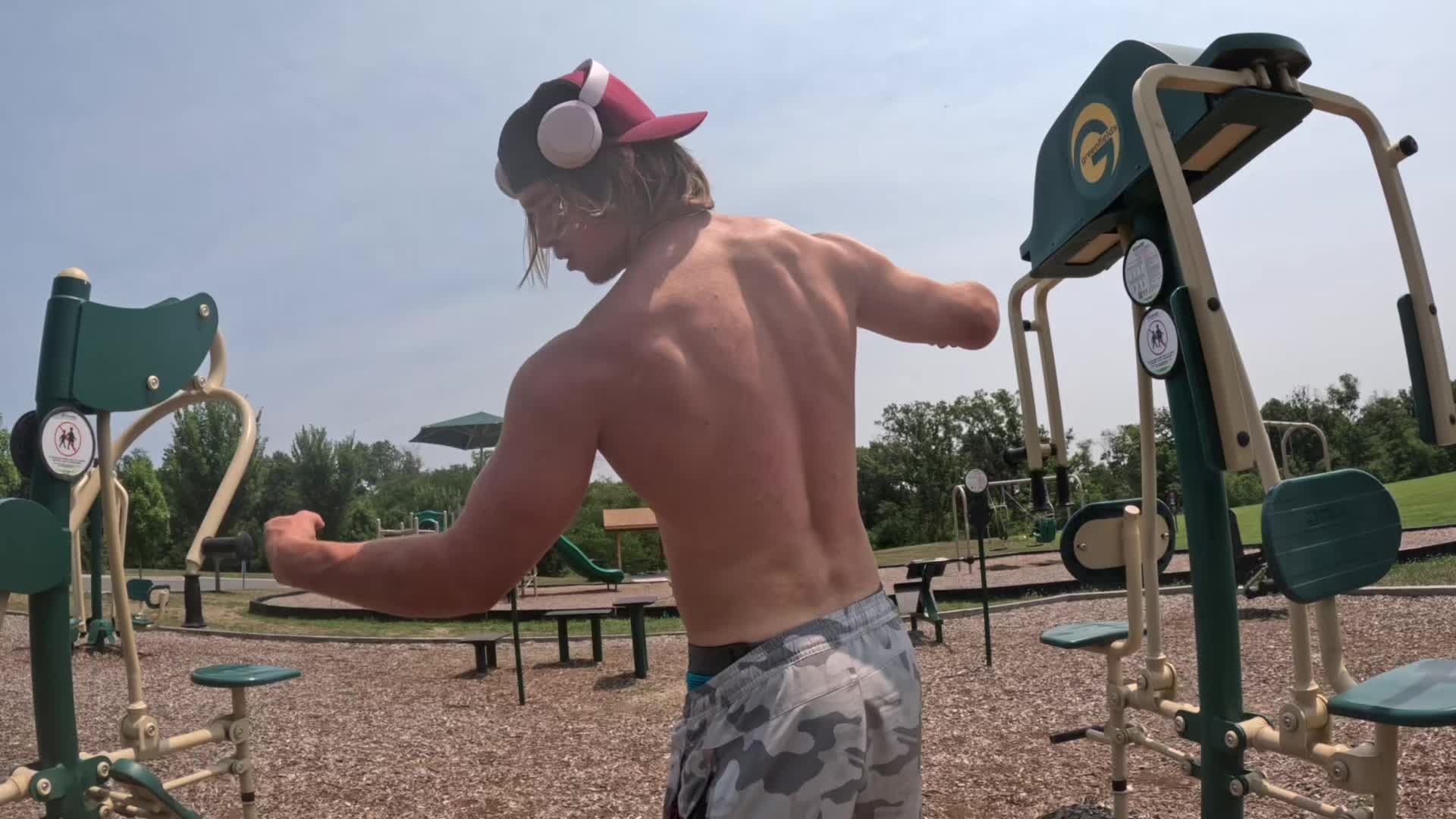 @Timothy20twink_