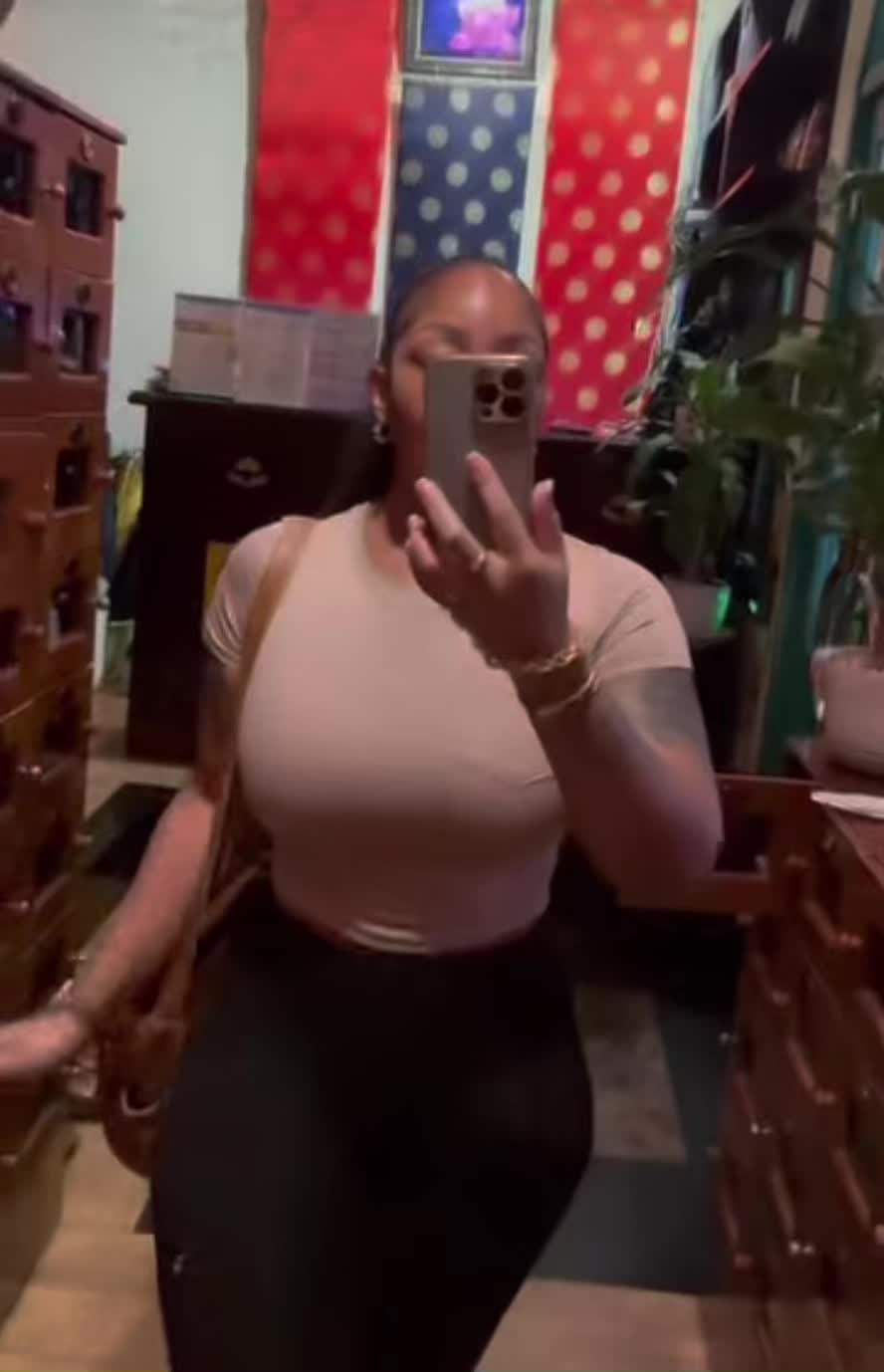 @EATMAKANDY