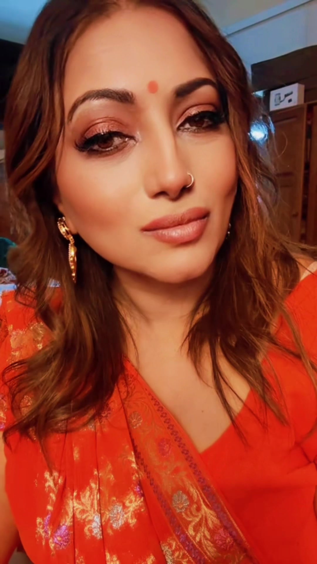 @AsliSona