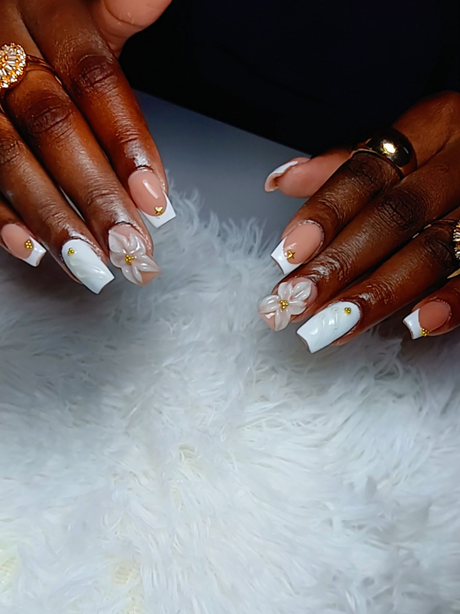 @Thayana'sBeauty(nails&brows +)