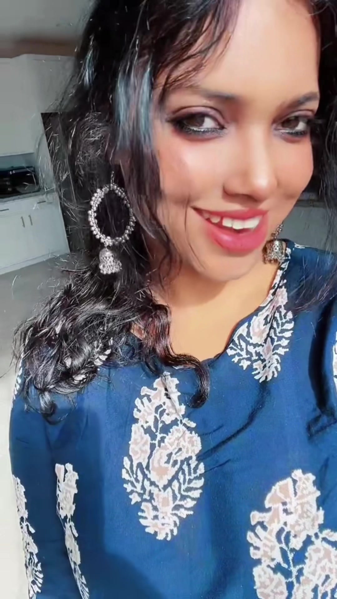 @Julia09