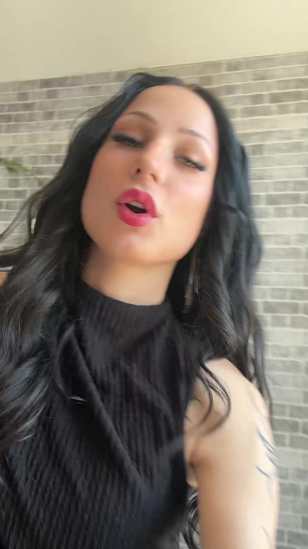@antoinette_noir