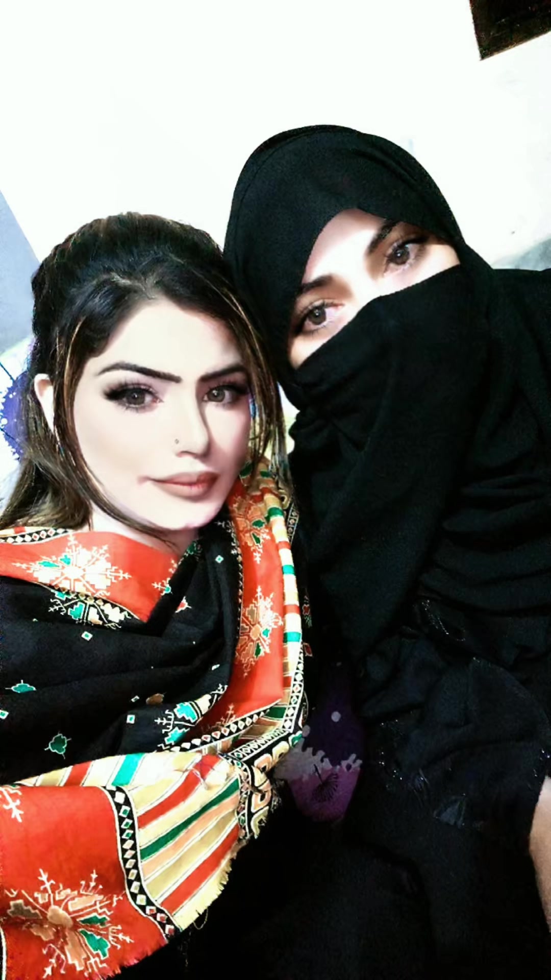 @😍Bushra Lewany